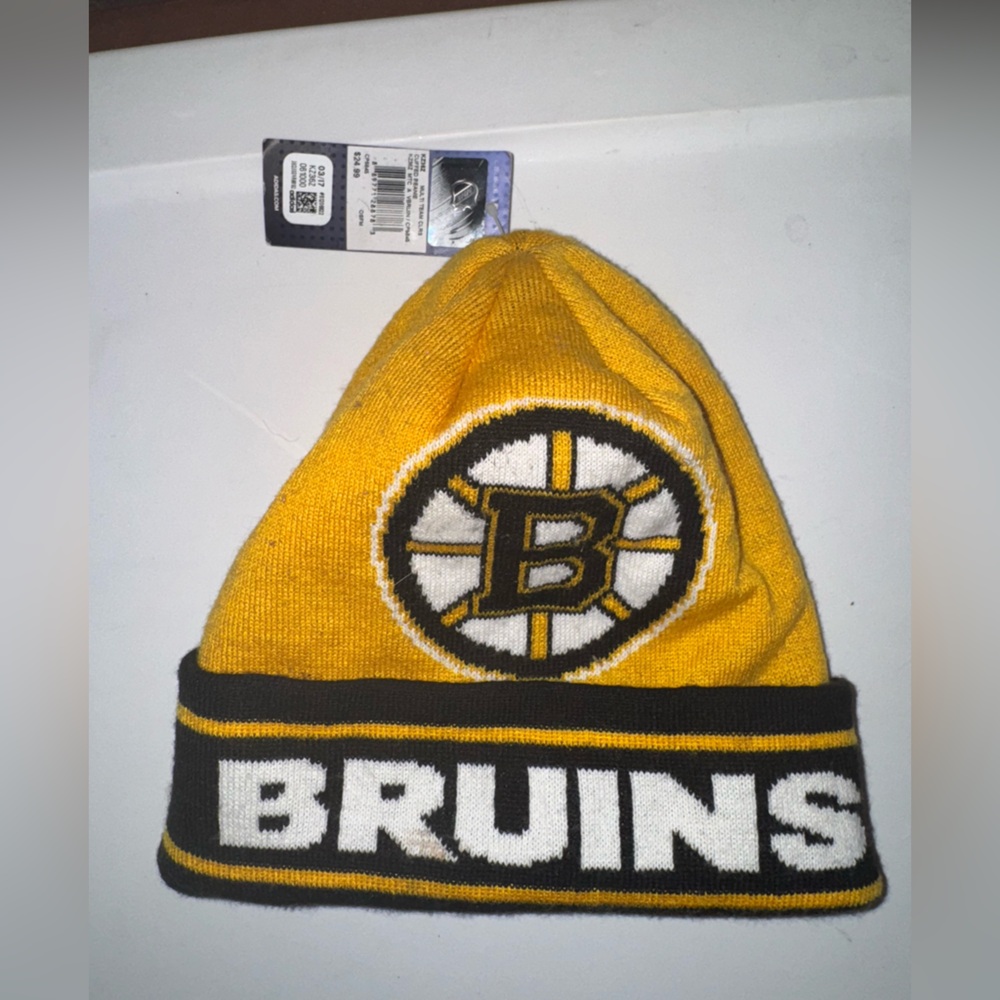 Boston Bruins Adidas Beanie – $15